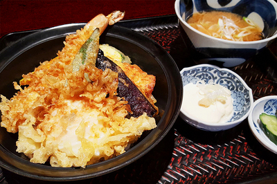 web_夏野菜と海老天丼_sp.jpg